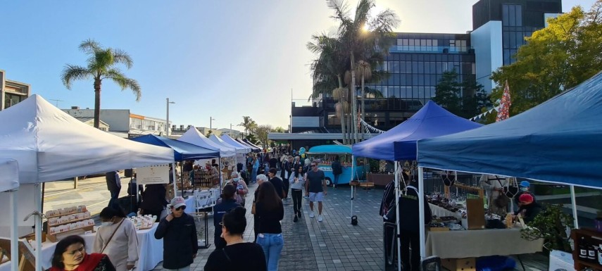 Hurstmere Rd 3 Market SMALL